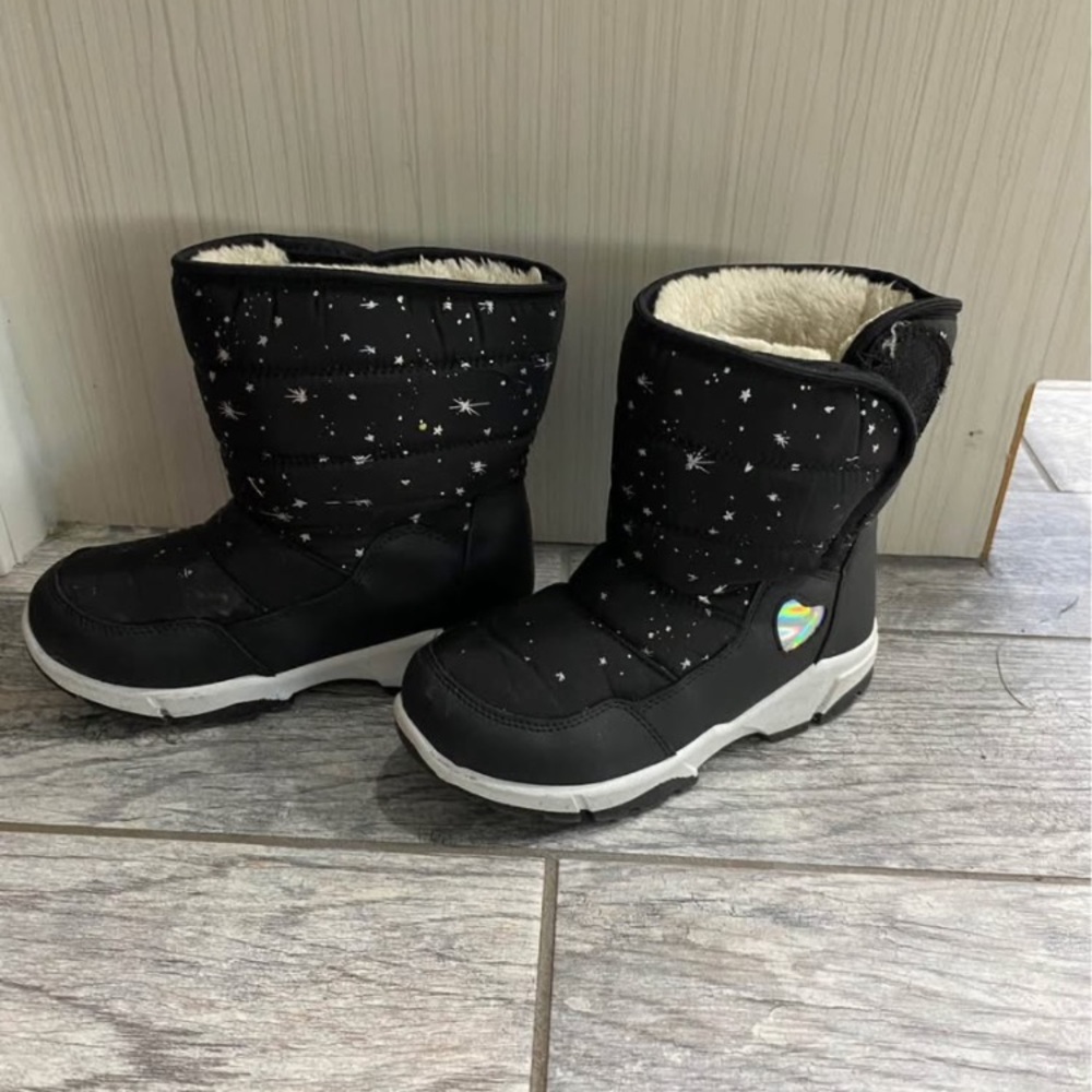 Kids Black Winter Boots